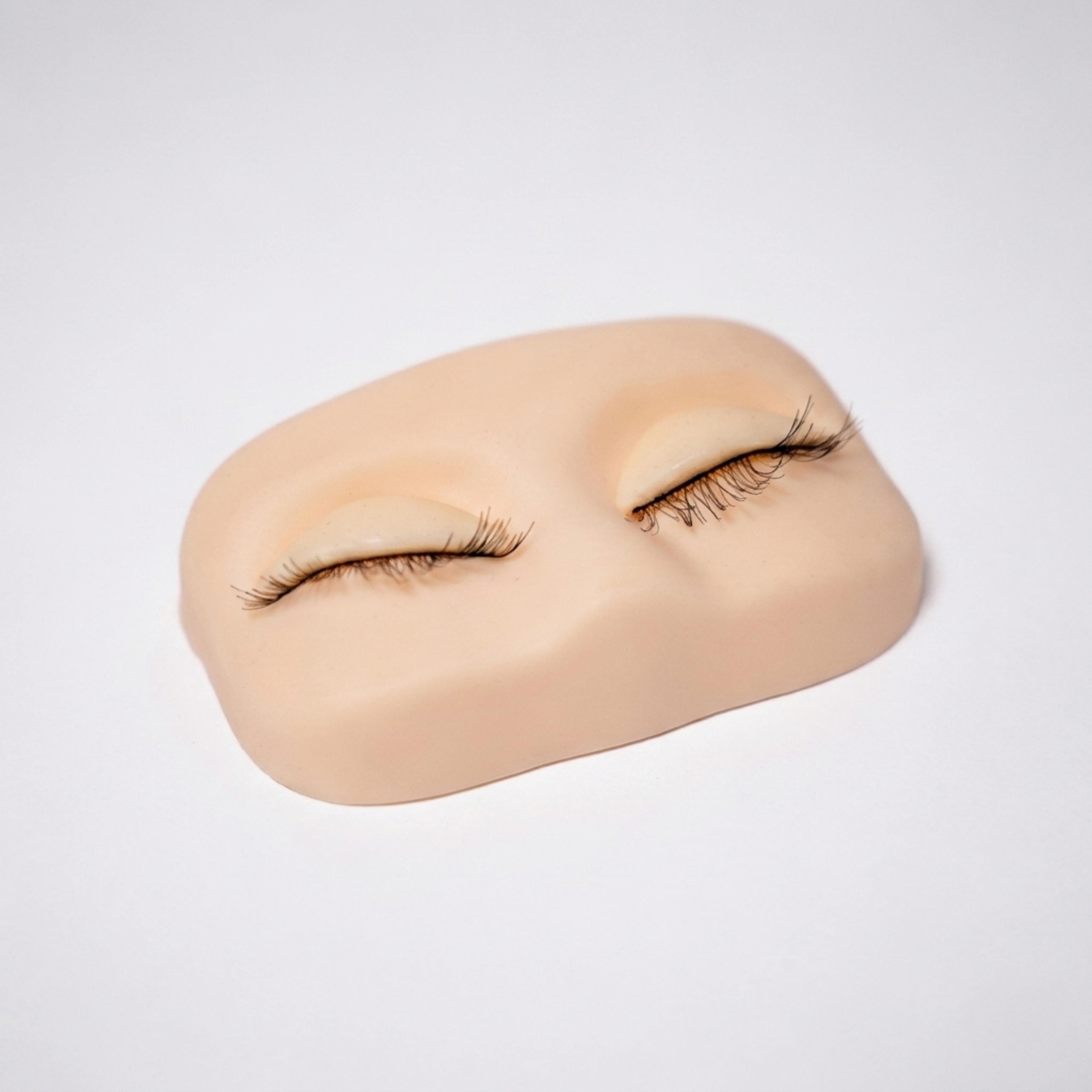 Tête d’entraînement pour extensions de cils | Leca Lash