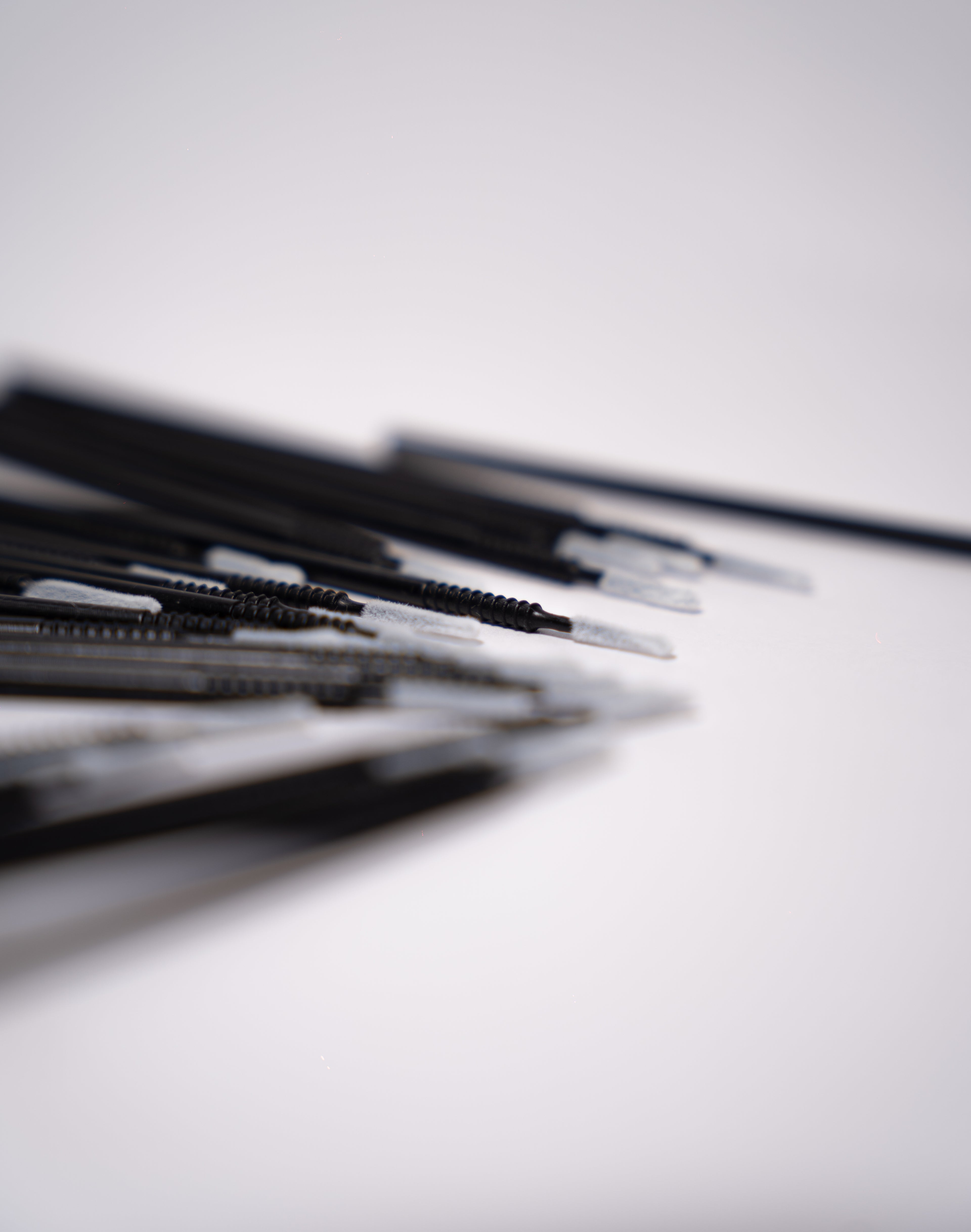 Micro-brosses | Leca Lash